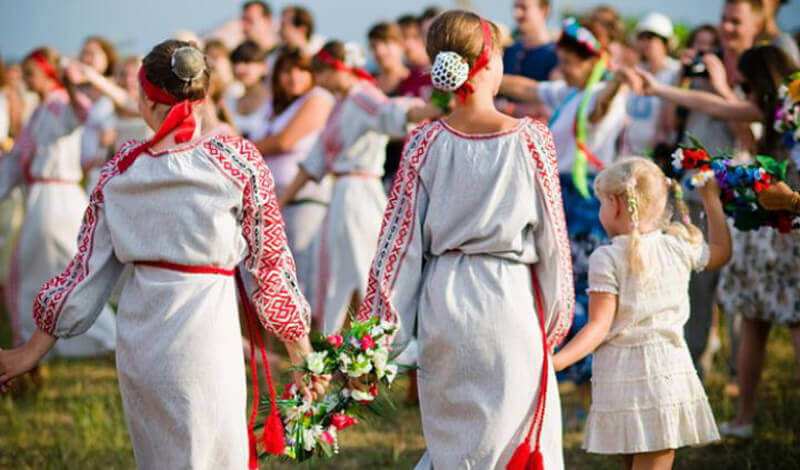 How Ukrainian girls perceive and engage in traditions and rituals?