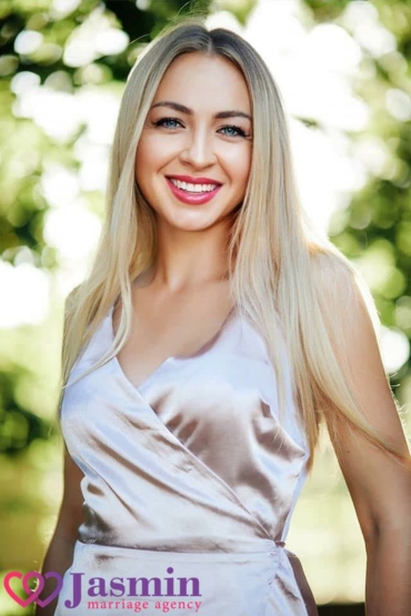 Elena from Kyiv (34 y.o., Bleu Eyes, Blond Hair, Célibataire) - photo 1