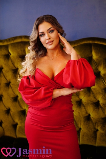 Victoria from Kiev (29 y.o., Green Eyes, Blonde Hair, Single) - photo 1 Victoria from Kiev (29 y.o., Green Eyes, Blonde Hair, Single) - photo 1