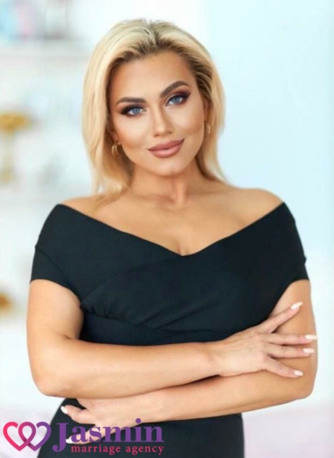 Yulia from Kiev (45 y.o., Blue Eyes, Blonde Hair, Single) - photo 1 Yulia from Kiev (45 y.o., Blue Eyes, Blonde Hair, Single) - photo 1