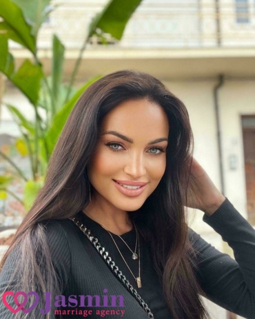 Irina, 46