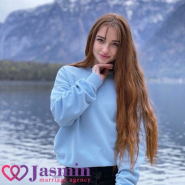 Violeta from Zaporiza (25 y.o., Brown Eyes, Red Hair, Single) - photo 1