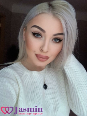 Diana from Riga (25 y.o., Blue Eyes, Blonde Hair, Never been married) - photo 1 Diana from Riga (25 y.o., Blue Eyes, Blonde Hair, Never been married) - photo 1