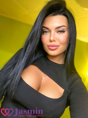 Valeria from Kharkov (25 y.o., Blue Eyes, Black Hair, Single) - photo 1 Valeria from Kharkov (25 y.o., Blue Eyes, Black Hair, Single) - photo 1