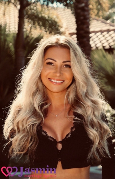 Ekaterina from New Jersey (40 y.o., Green Eyes, Blonde Hair, Single) - photo 1 Ekaterina from New Jersey (40 y.o., Green Eyes, Blonde Hair, Single) - photo 1