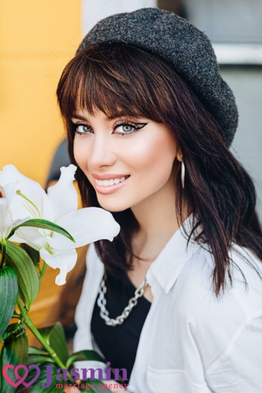 Mariia from Odessa (27 y.o., Green Eyes, Dark Brown Hair, Single) - photo 1 Mariia from Odessa (27 y.o., Green Eyes, Dark Brown Hair, Single) - photo 1