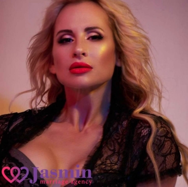 Vira  from London (51 y.o., Braun Eyes, Blond Hair, War noch nie verheiratet) - photo 1