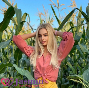 Maria from Dnipro (29 y.o., Green Eyes, Blonde Hair, Single) - photo 1 Maria from Dnipro (29 y.o., Green Eyes, Blonde Hair, Single) - photo 1