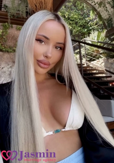 Ilona from Vinnitsya (23 y.o., Hazel Eyes, Blonde Hair, Single) - photo 1 Ilona from Vinnitsya (23 y.o., Hazel Eyes, Blonde Hair, Single) - photo 1