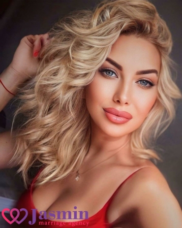 Olga from Shostka (38 y.o., Gray Eyes, Blonde Hair, Single) - photo 1