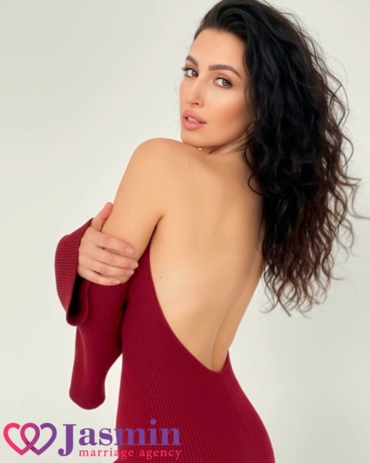 Yana from Kropyvnytskyi (39 y.o., Brown Eyes, Black Hair, Divorced) - photo 1