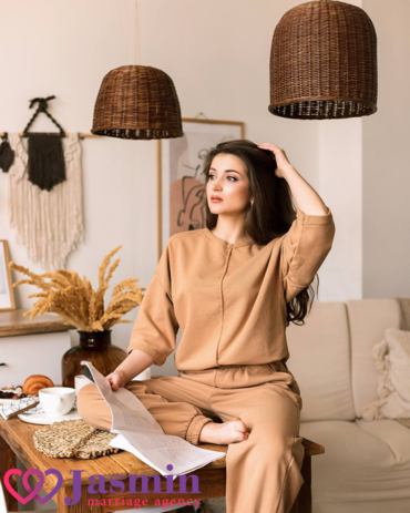 Kristina from Dnipro (30 y.o., Green Eyes, Light Brown Hair, Never been married) - photo 1 Kristina from Dnipro (30 y.o., Green Eyes, Light Brown Hair, Never been married) - photo 1