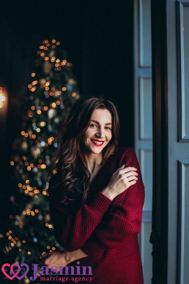 Inna from Kiev (33 y.o., Brown Eyes, Dark Brown Hair, Divorced) - photo 1 Inna from Kiev (33 y.o., Brown Eyes, Dark Brown Hair, Divorced) - photo 1