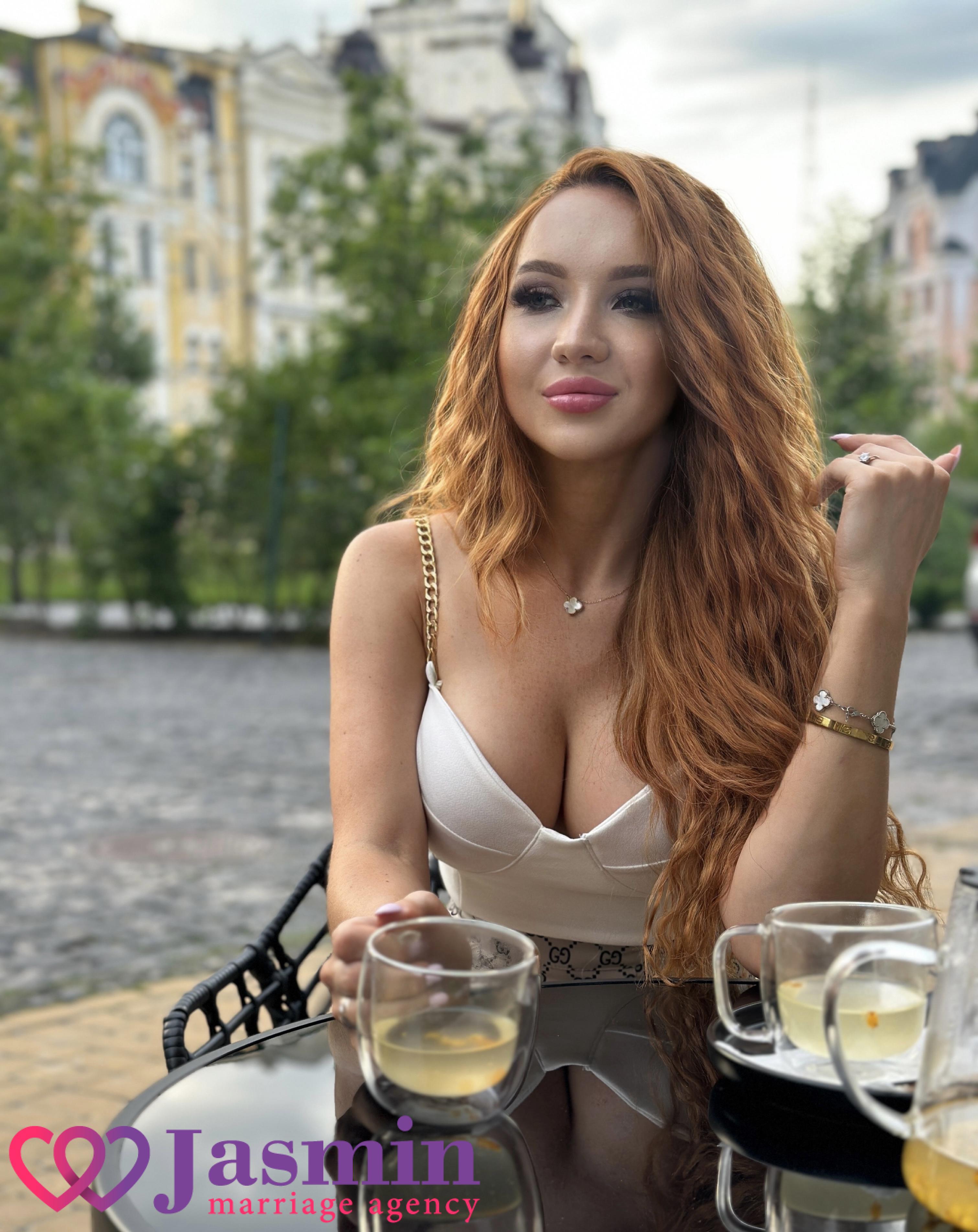 Veronika from Kiev (29 y.o., Green Eyes, Red Hair, Single) - photo 2